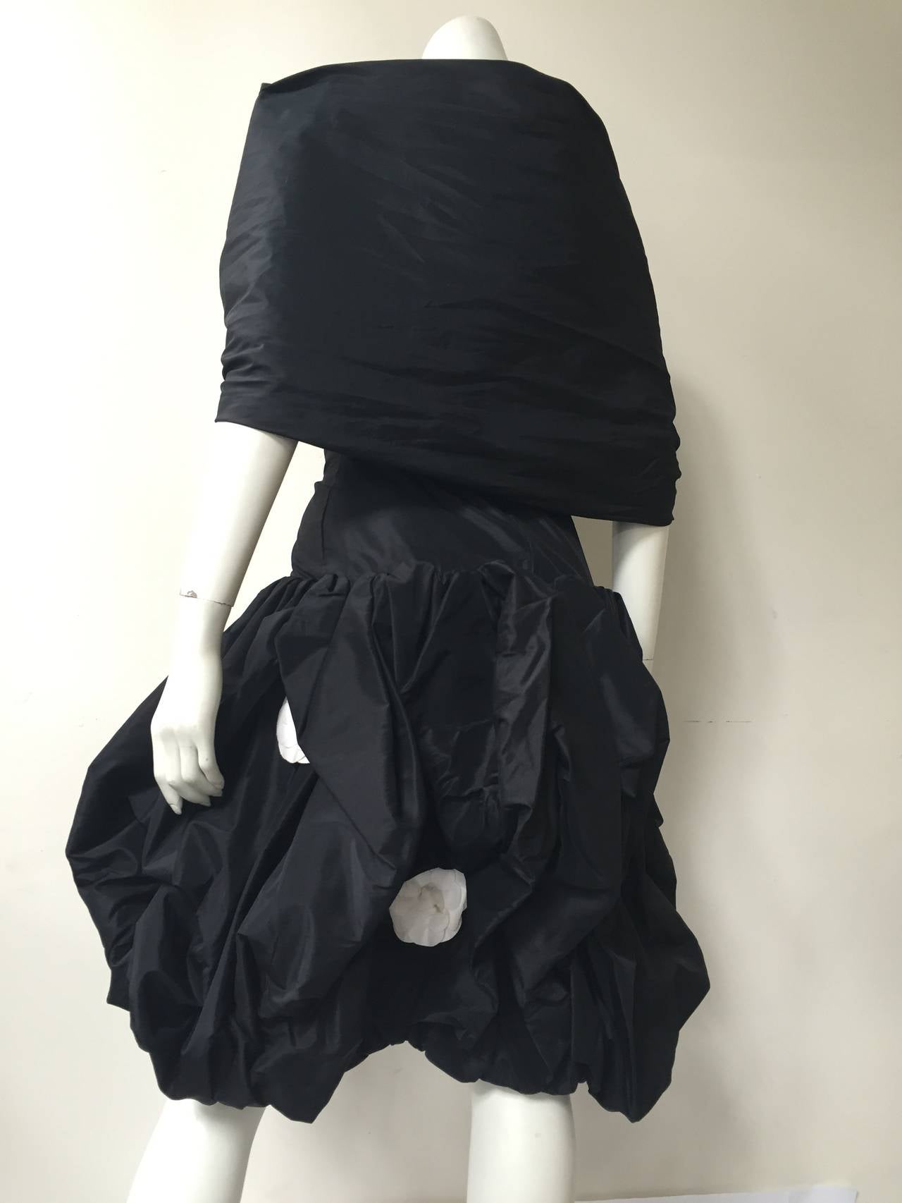Bill Blass 1980s Strapless Evening Dress Size 6. For Sale 1