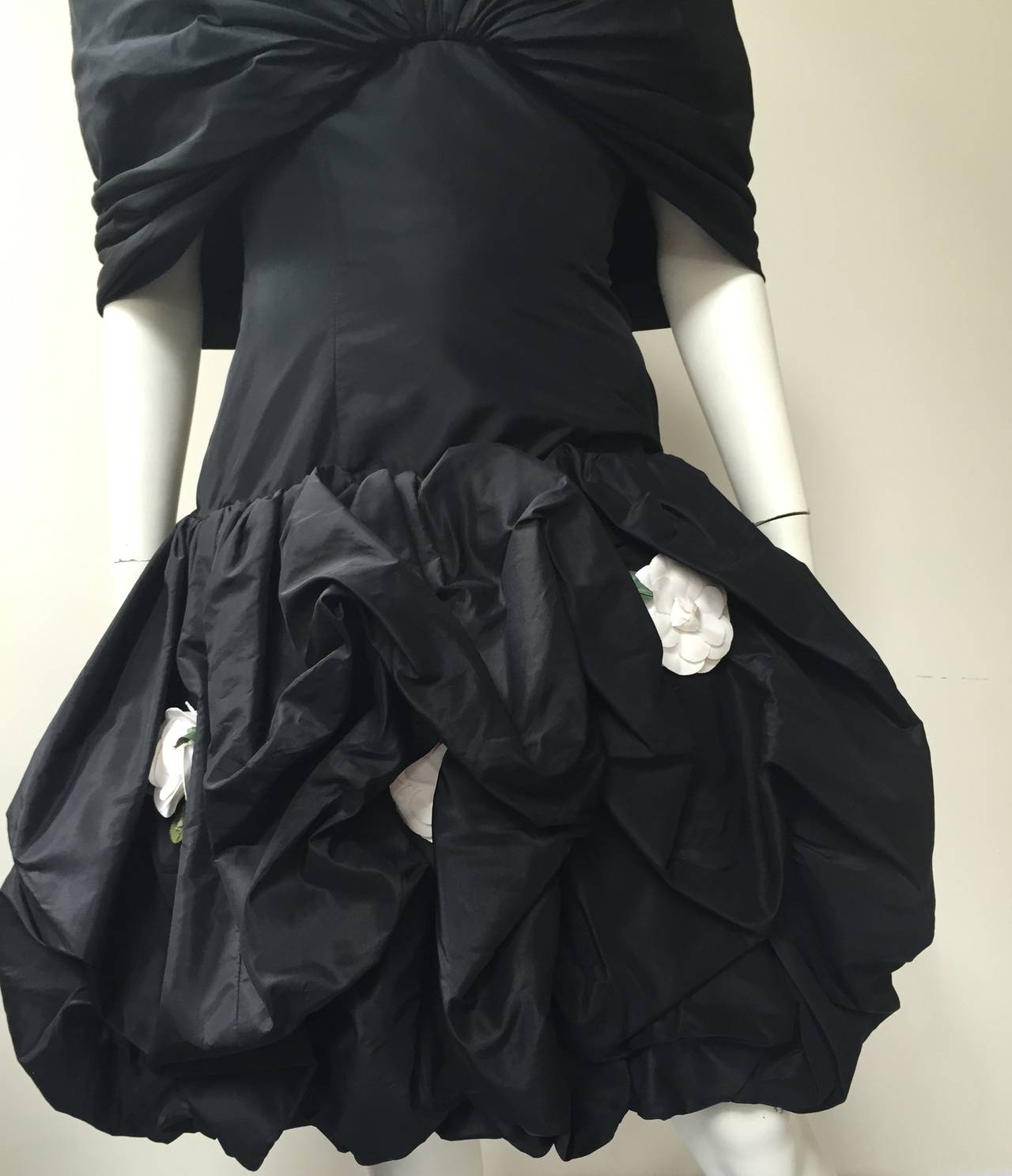 Bill Blass 1980s Strapless Evening Dress Size 6. For Sale 2