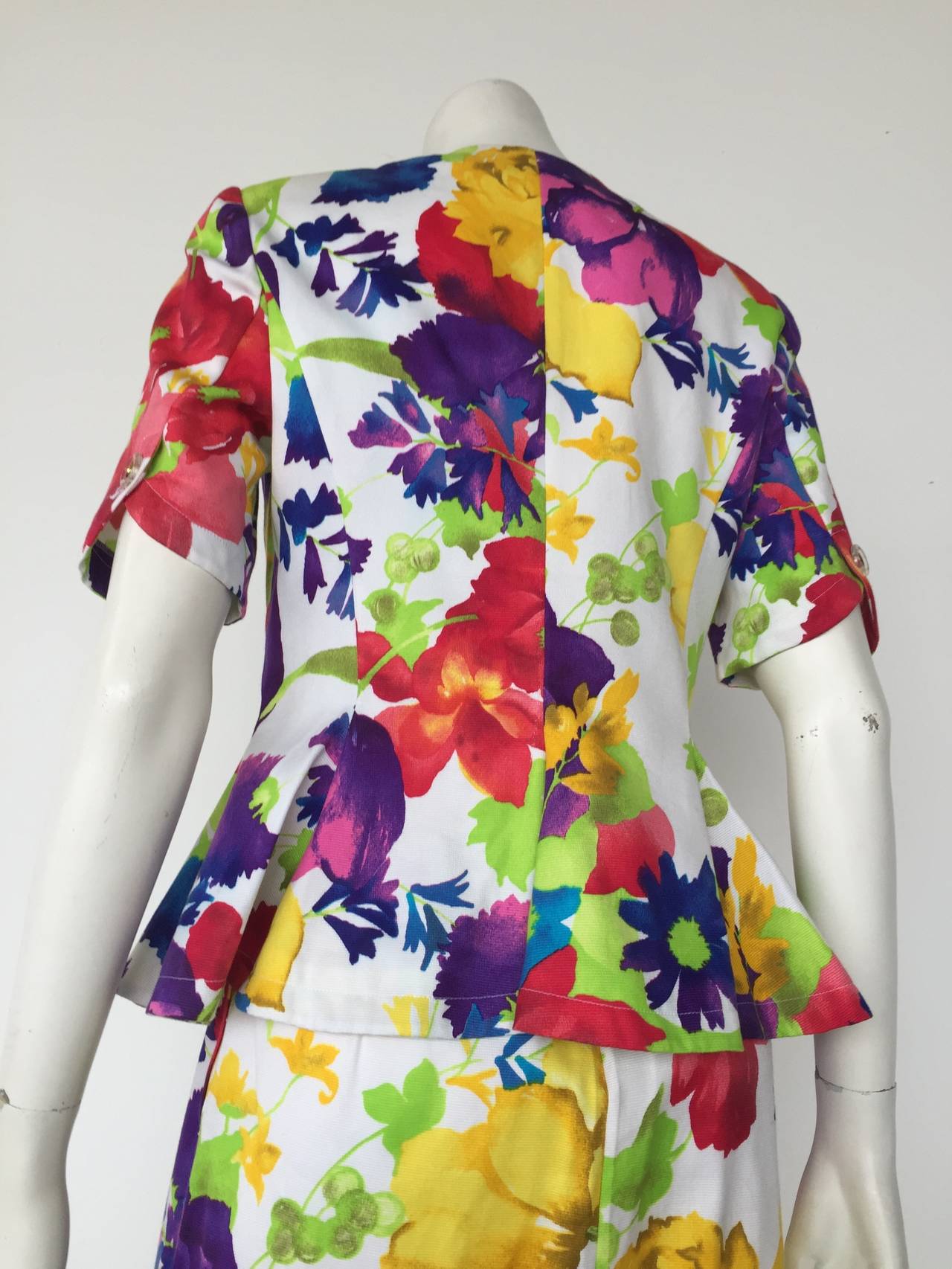 Ungaro Floral Cotton Skirt Suit Size 8. For Sale 1