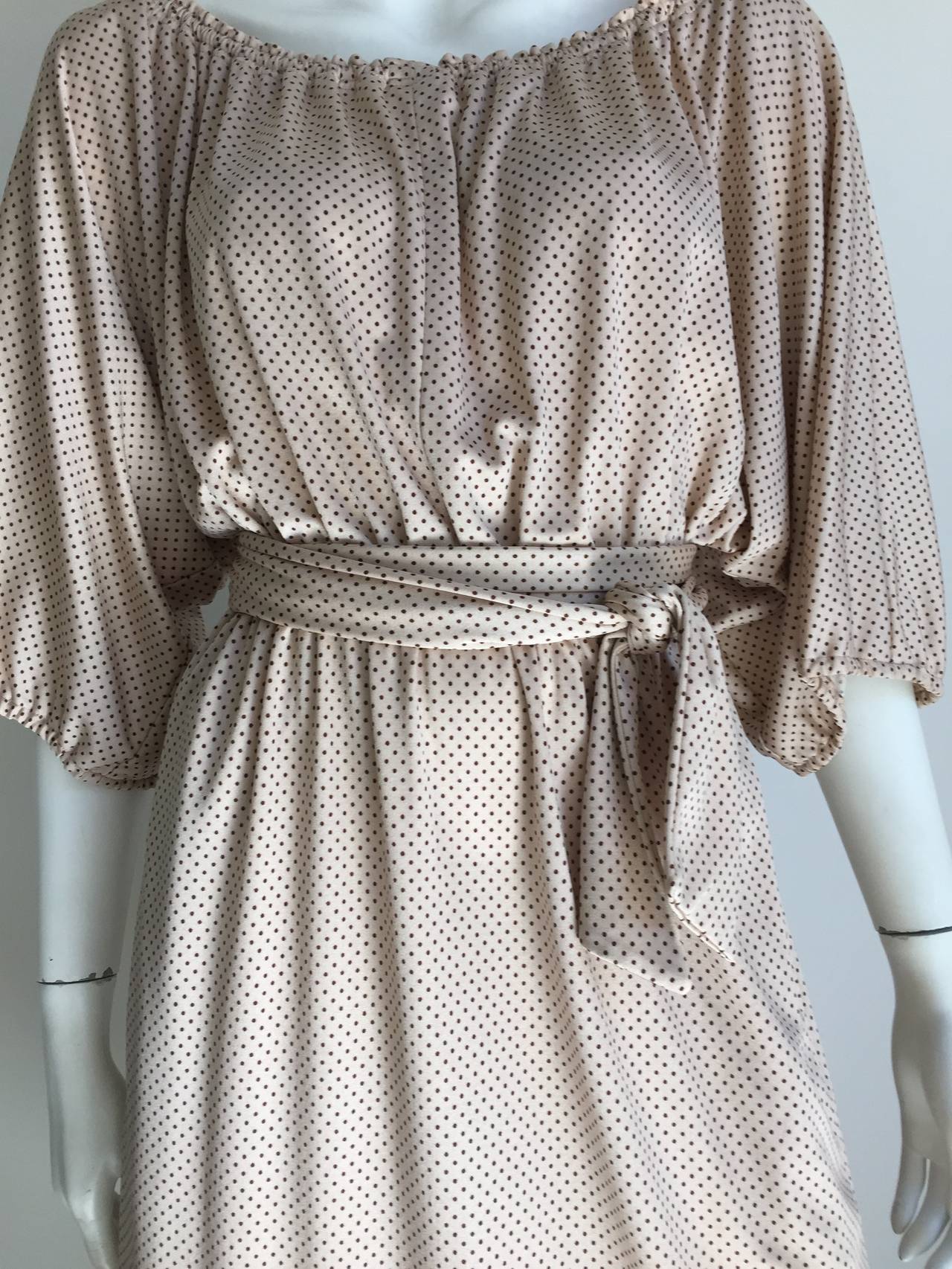 Hanae Mori 70s dress with belt & pockets size 4/6. In Good Condition In Atlanta, GA