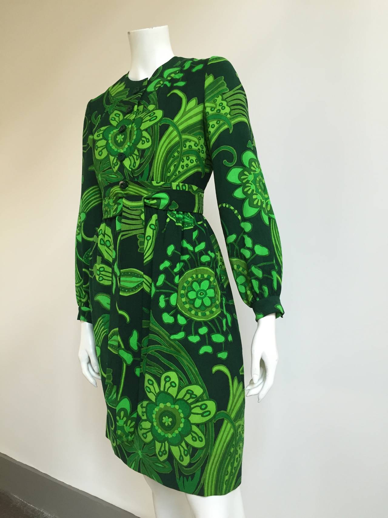 Blue Chester Weinberg 1960s Green Flower Dress with Pockets Size 6.