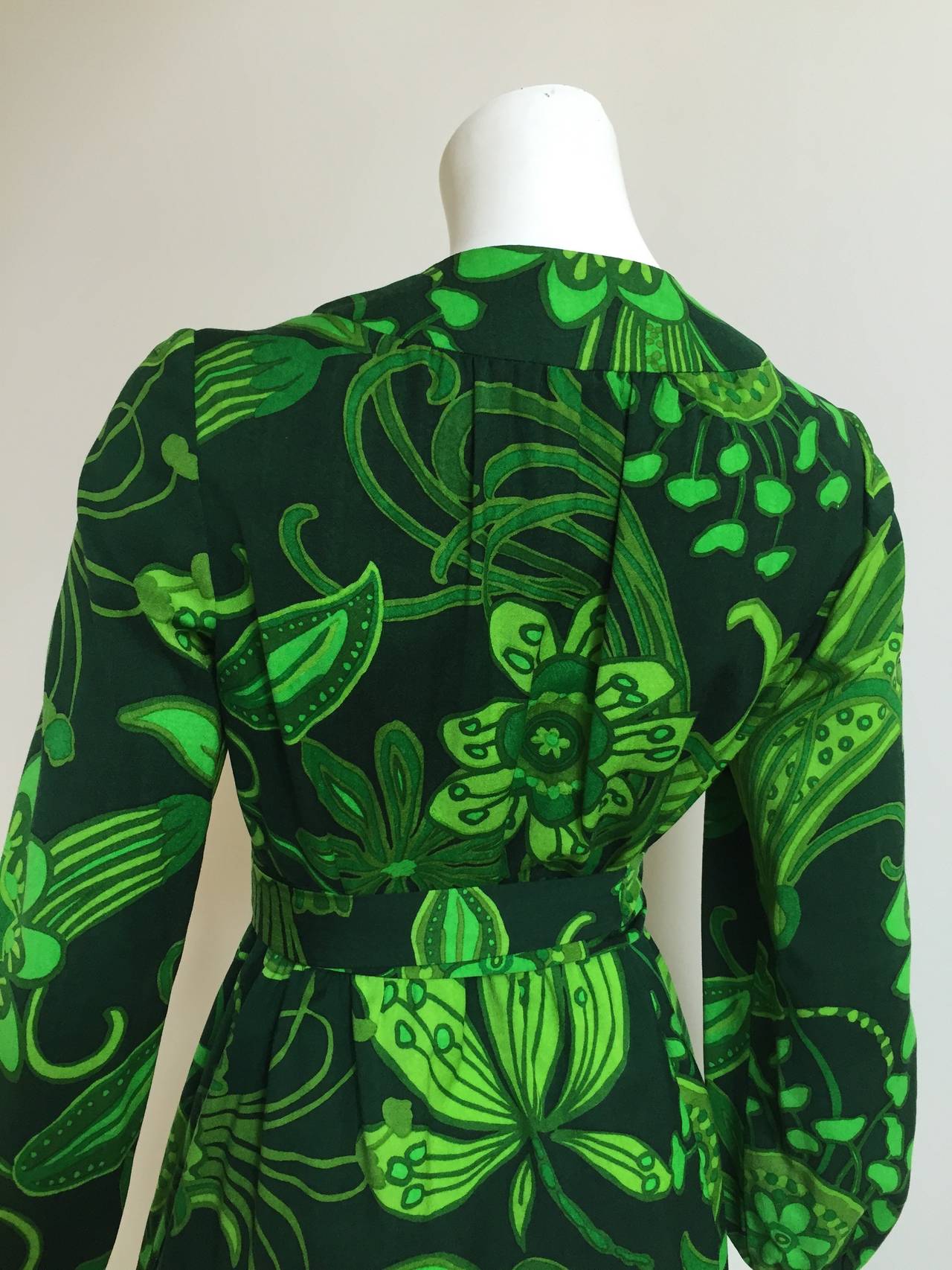 Chester Weinberg 1960s Green Flower Dress with Pockets Size 6. 2