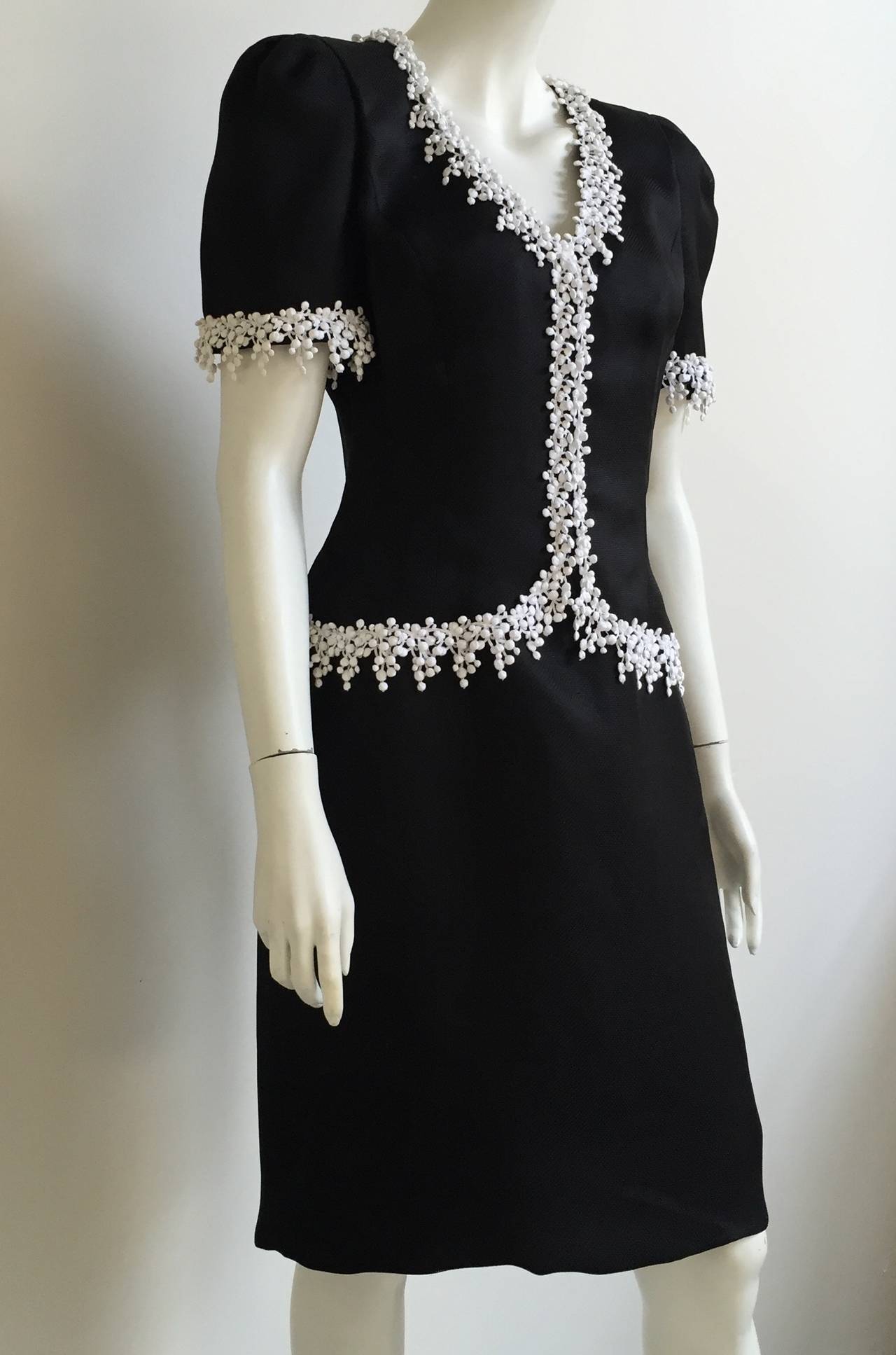 Carolina Herrera 80s Black Silk Dress Size 8. 6