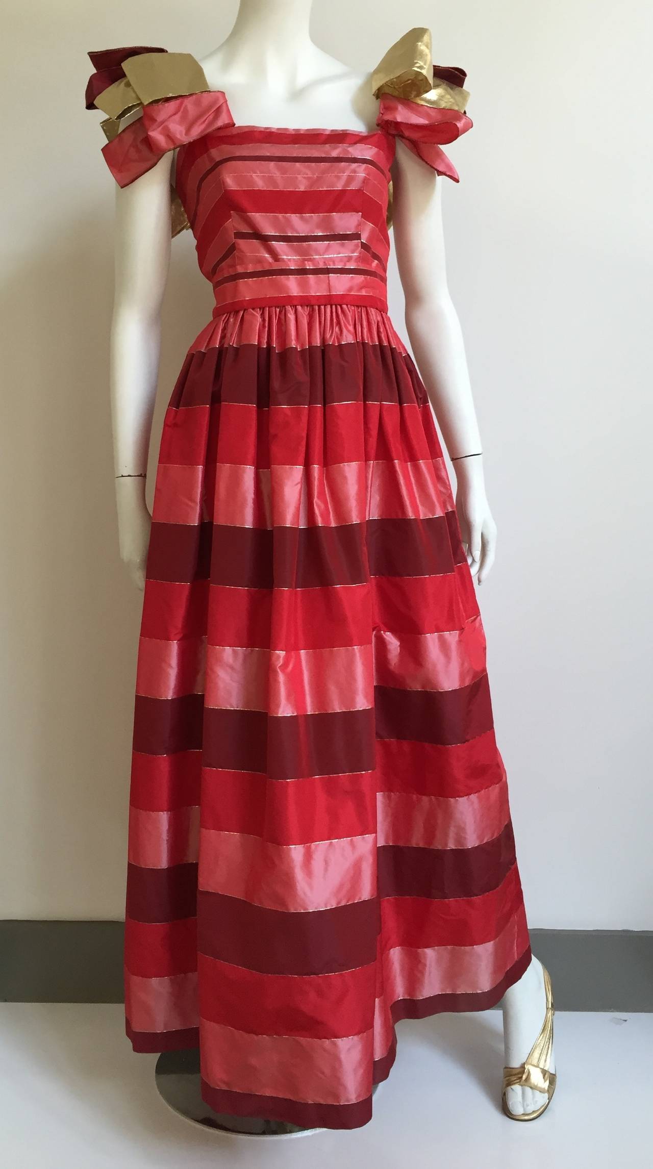 Richilene  1970s Silk Taffeta Gown Size 4. For Sale 4