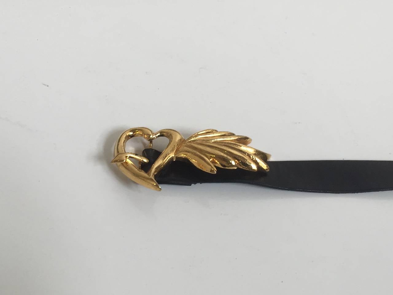 Karl Lagerfeld 80s gold flaming heart leather belt size small. For Sale 2