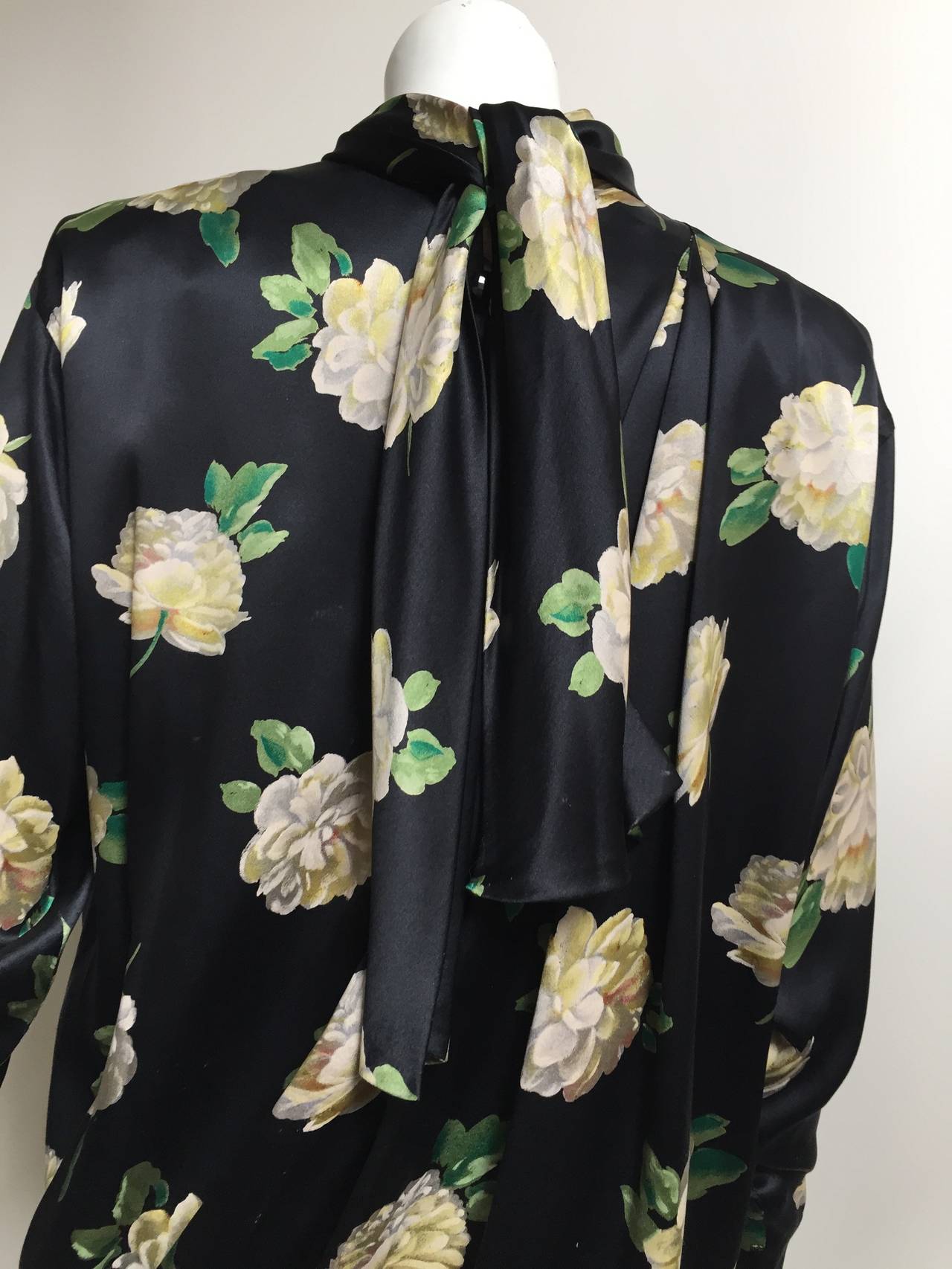 Ungaro Parallele Paris 80s silk camellia dress size 6 / 8. 1