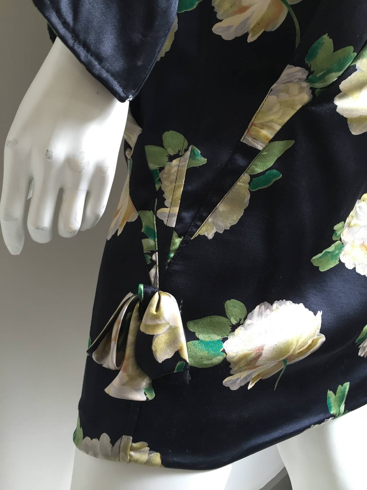 Ungaro Parallele Paris 80s silk camellia dress size 6 / 8. 3