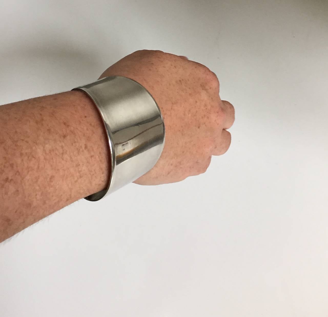 Taxco Mexico silver modernist cuff bracelet. For Sale 2