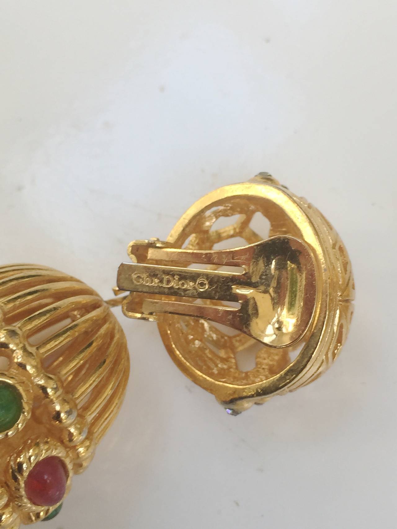 Dior 90s gold bird cage drop clip earrings. For Sale 1