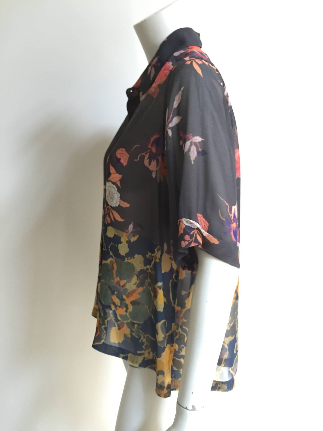 Dries Van Noten Asian floral silk blouse size 8 / 42. 2