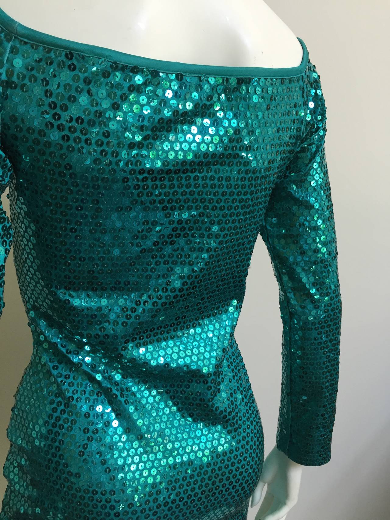 Patrick Kelly Paris Sequin Evening dress Size 4. In Good Condition For Sale In Atlanta, GA