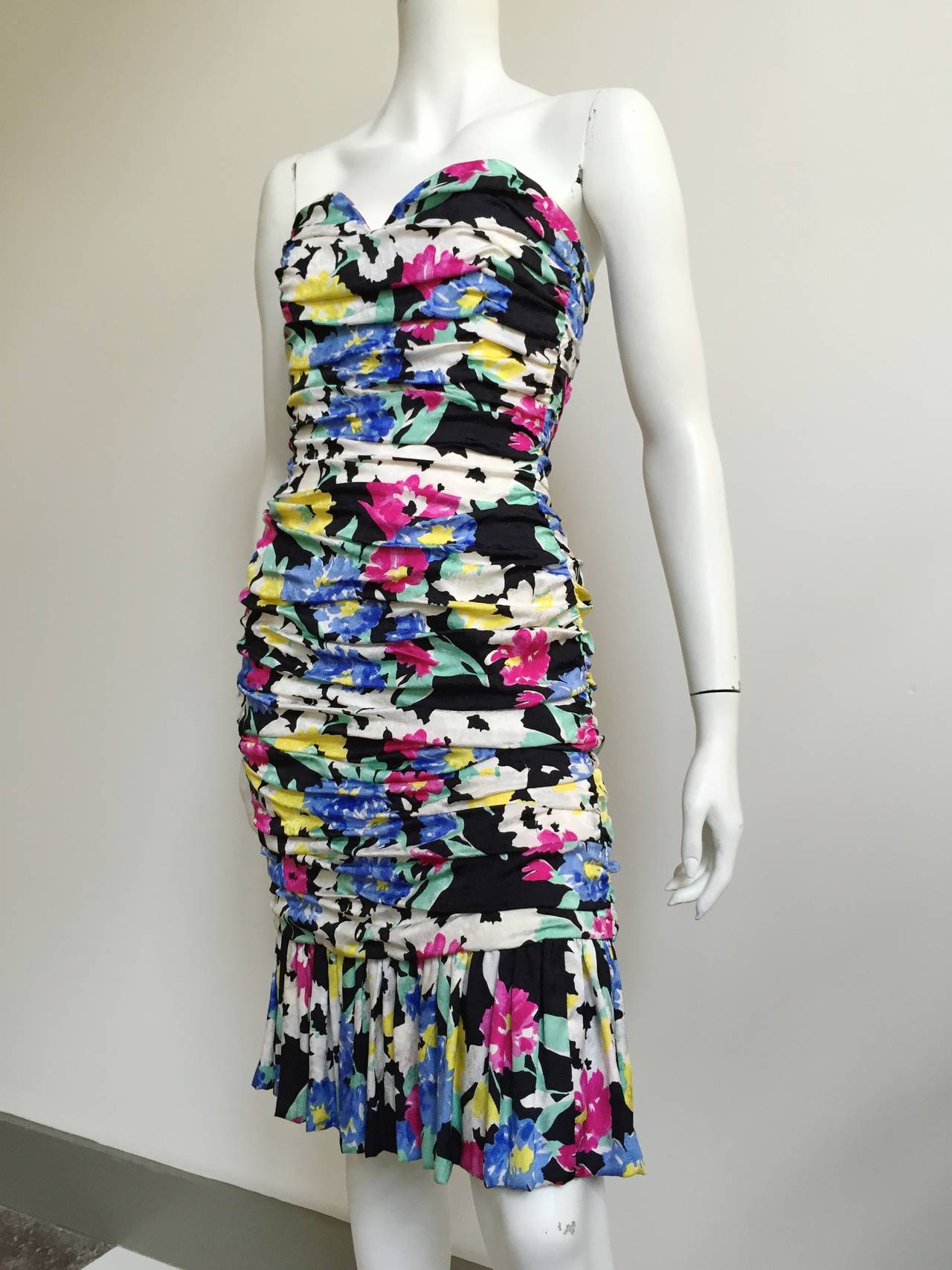 Women's Dior Marc Bohan Silk Strapless Cocktail Dress Size 4, 1980s For Sale