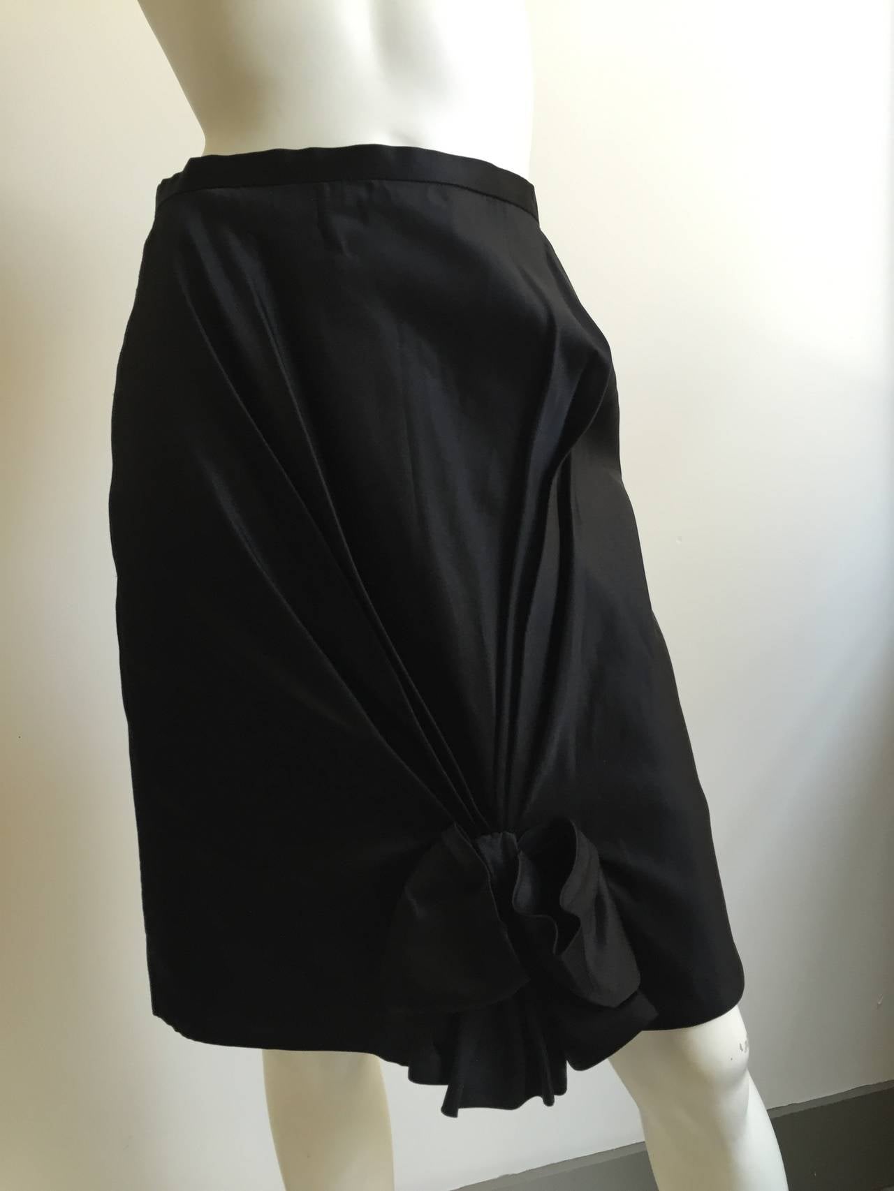 Bill Blass Black Silk Size 4 Evening Skirt, 1970s  In Excellent Condition For Sale In Atlanta, GA