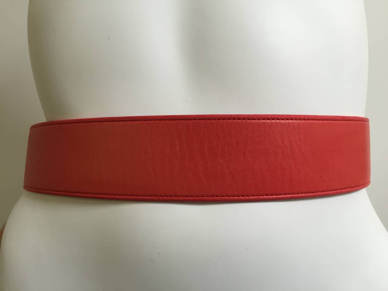 Christian Lacroix 1980s coral leather belt size 4 / 6. In Good Condition In Atlanta, GA