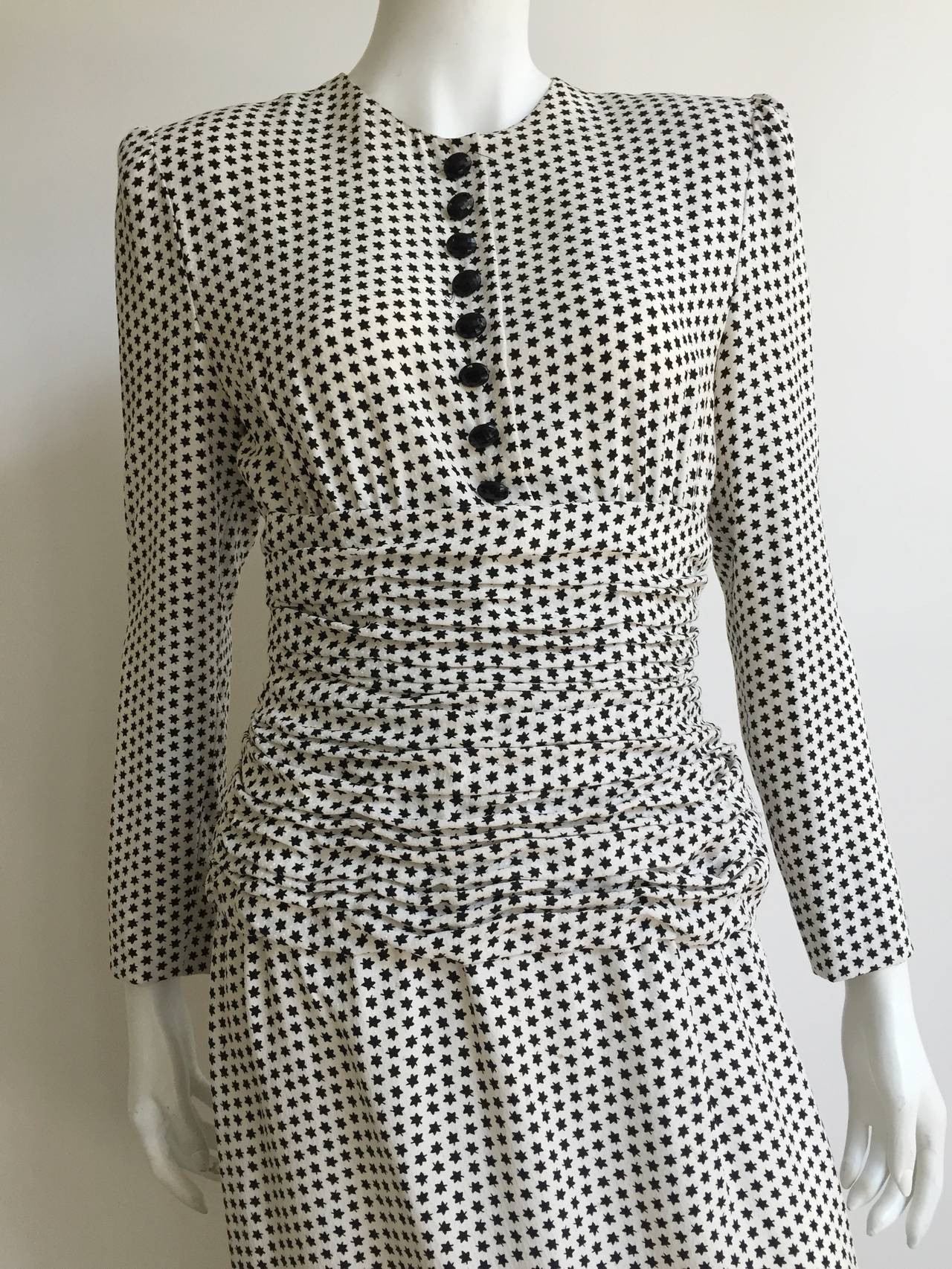 Adele Simpson for Neiman Marcus 1980s black / white 'star' pattern silk dress size 6 ( Please see & use measurements to make sure this fits your body to perfection). Ruching accentuates the waistline giving that 1940s glamour appeal. There are