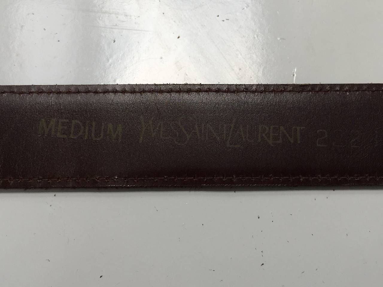 Women's Yves Saint Laurent 80s brown suede tortoiseshell belt. For Sale