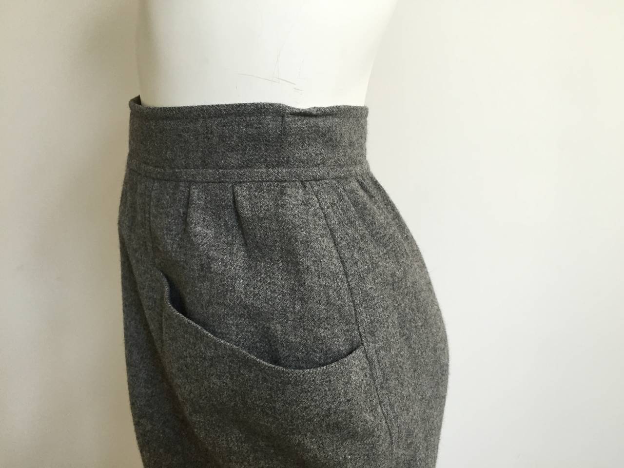 Women's Emanuel Ungaro 60s Skirt With Pockets Size 4. For Sale