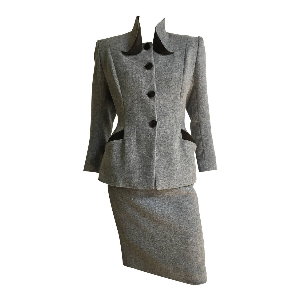Emmanuelle Khanh Paris 1995 Wool & Velvet Skirt Suit Size 6. For Sale