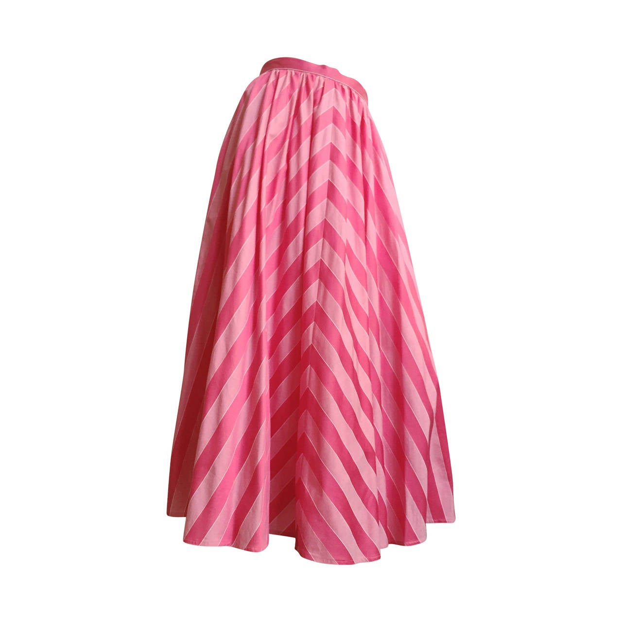 Adele Simpson for Saks Fifth Avenue 80s pink cotton skirt with pockets size 6.