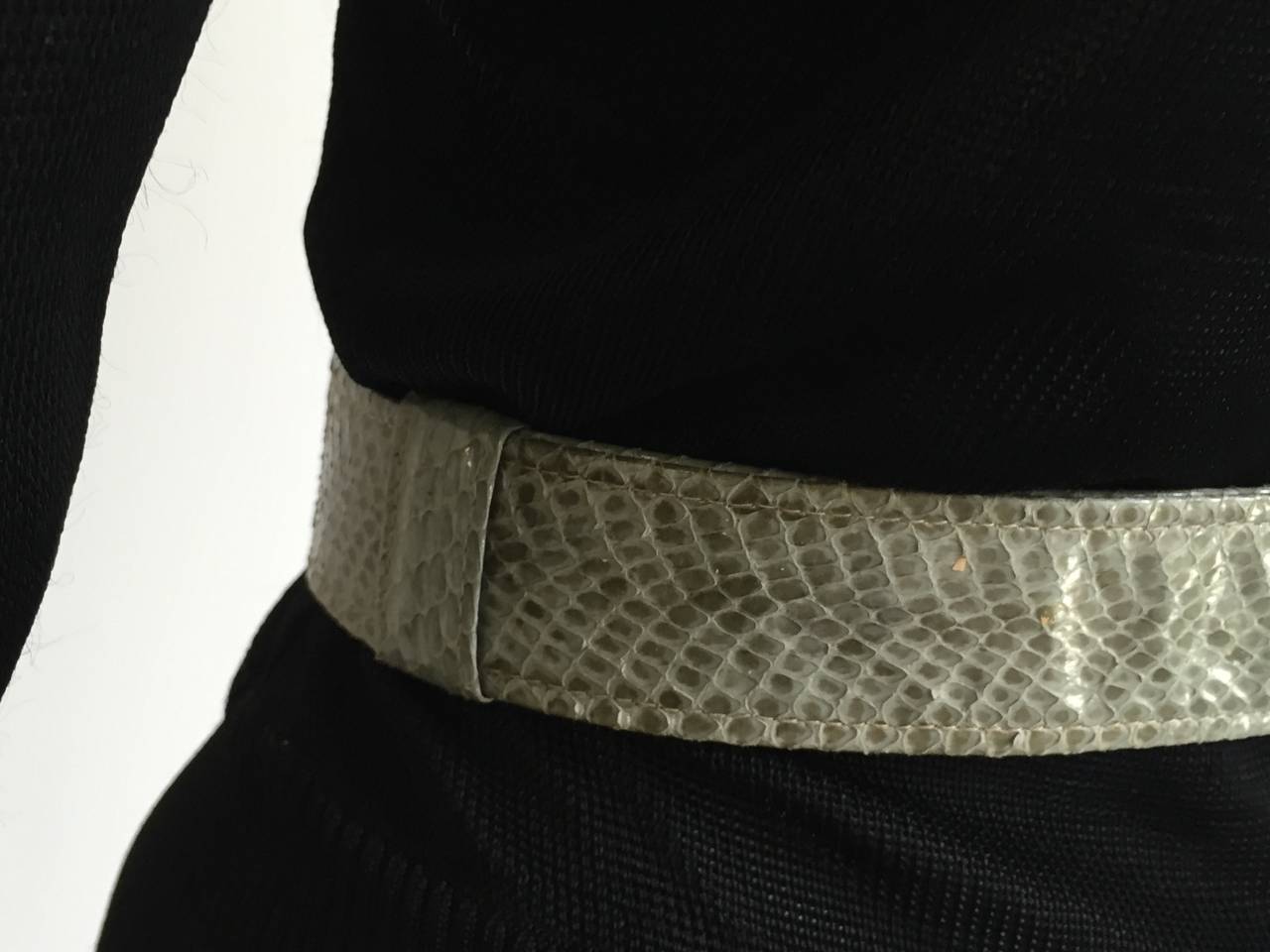 Alexis Kirk 80s abstract buckle on green snake skin adjustable belt. In Good Condition In Atlanta, GA
