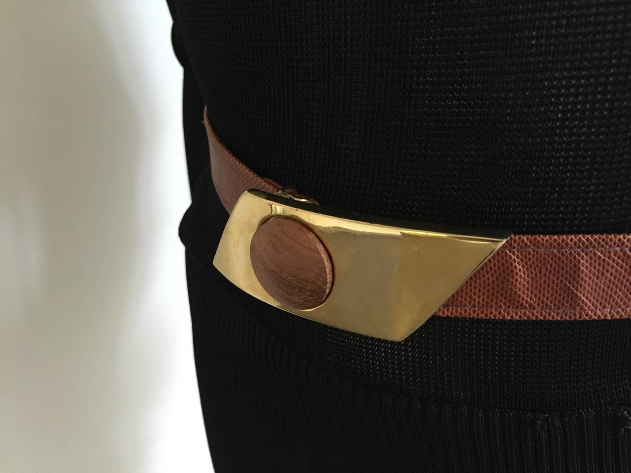 Alexis Kirk 80s 'Wood Collection' abstract brass belt. In Good Condition In Atlanta, GA