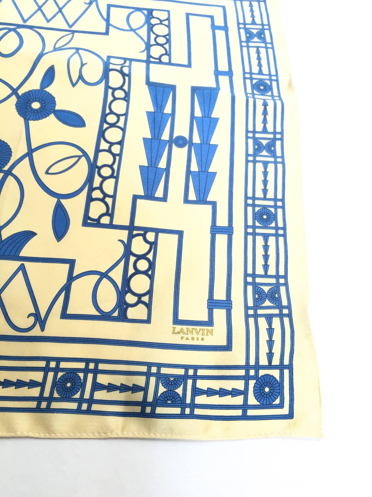 Lanvin 1980s silk Art Deco pattern pocket square / scarf / handkerchief.
Measurements are:
14.1/2