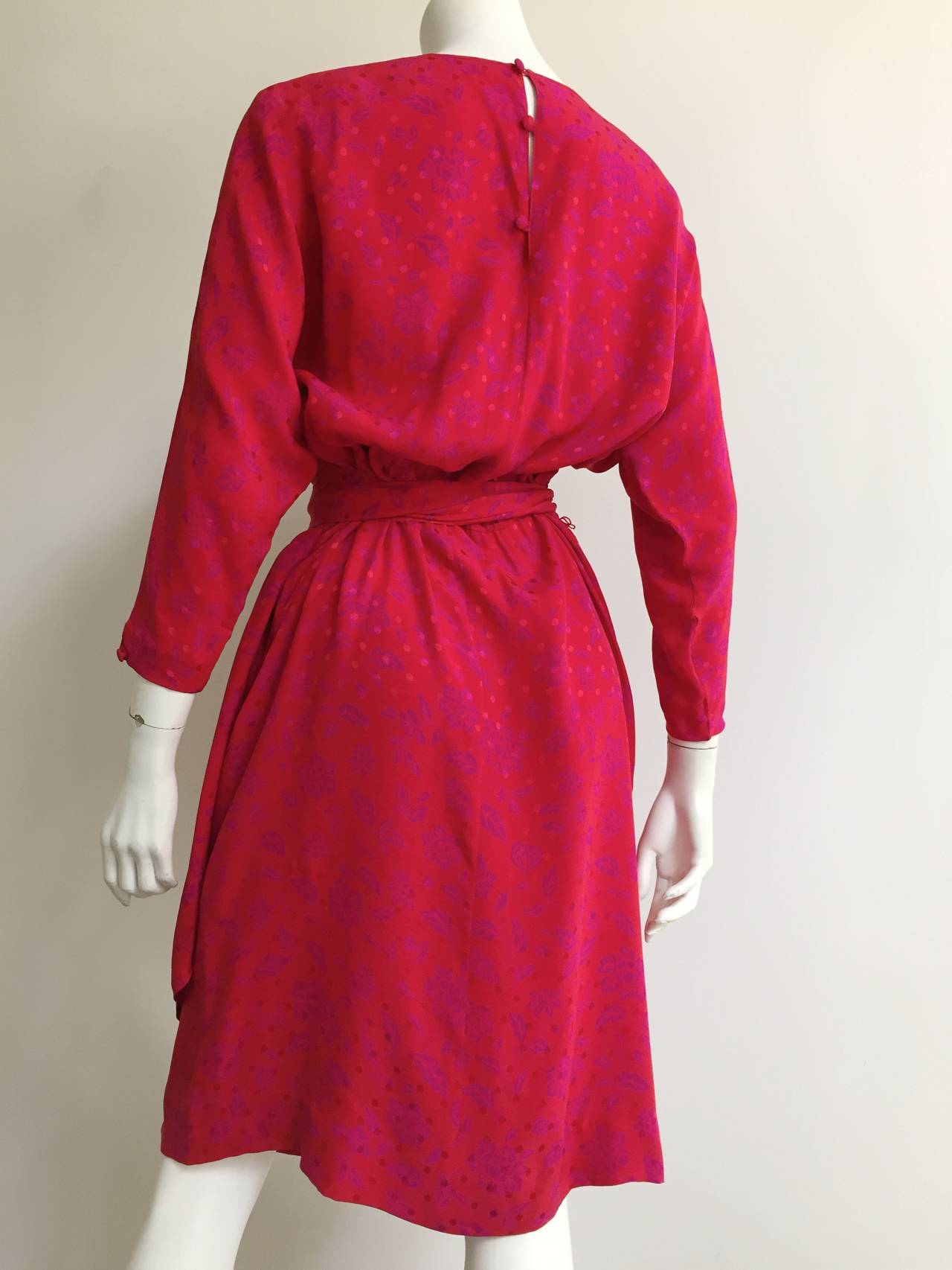 Guy Laroche 70s Silk Dress With Pockets Size 10. For Sale at 1stdibs
