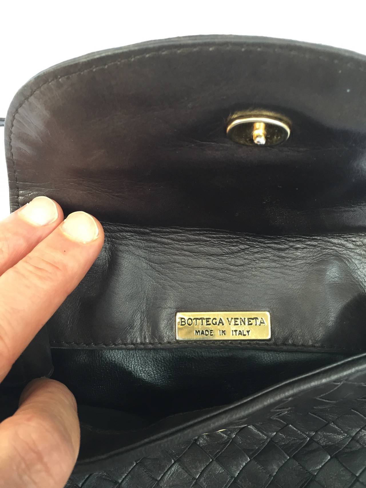 Bottega Veneta 80s brown woven leather shoulder handbag. 2