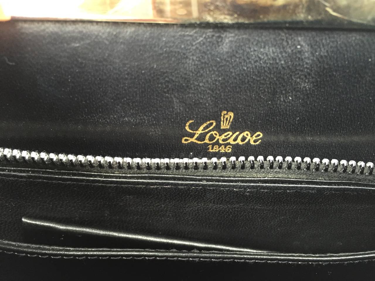 Loewe 60s black leather handbag. For Sale 3