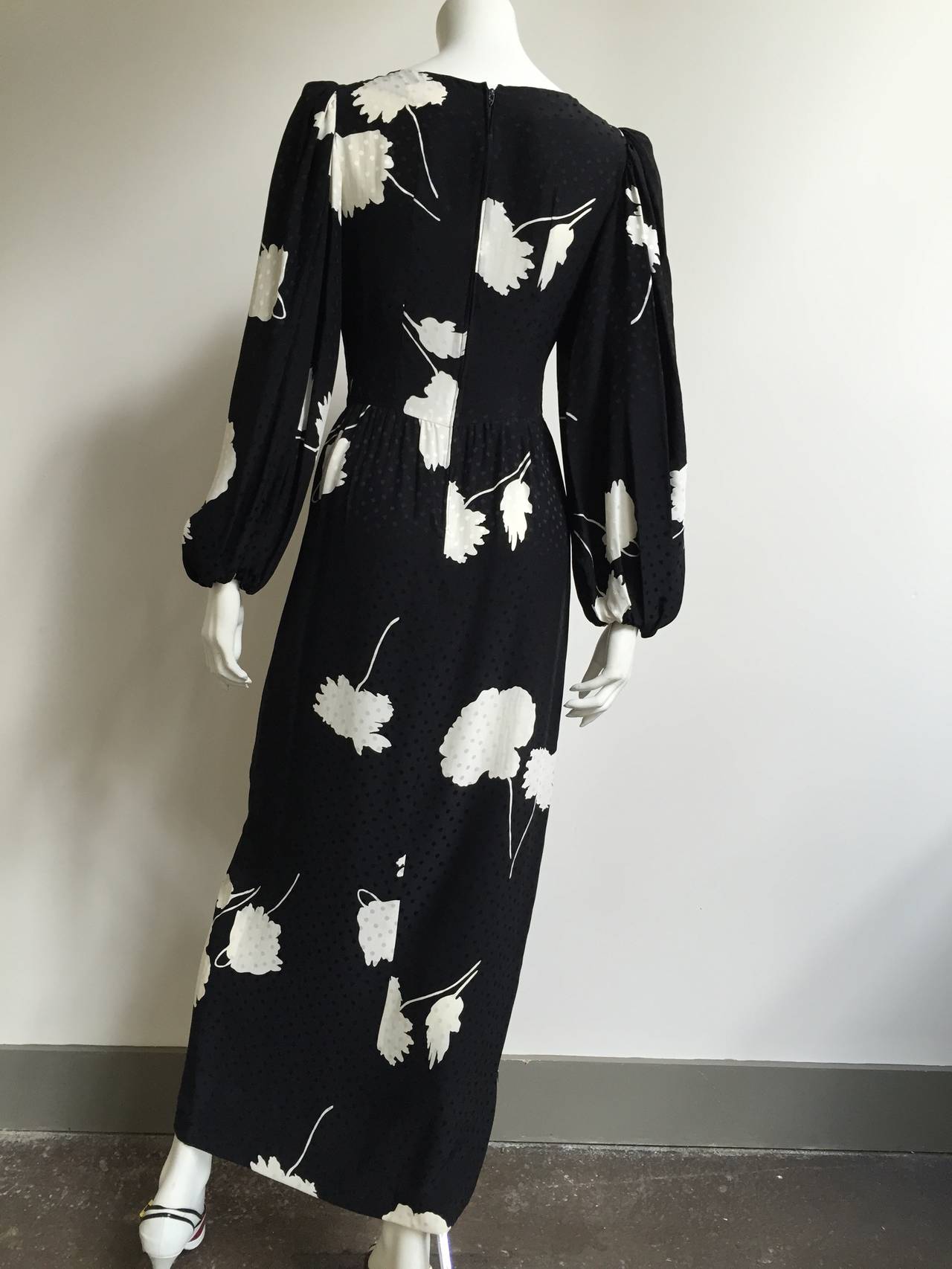 Women's Oscar de la Renta 90s Silk Maxi Dress Size 4.