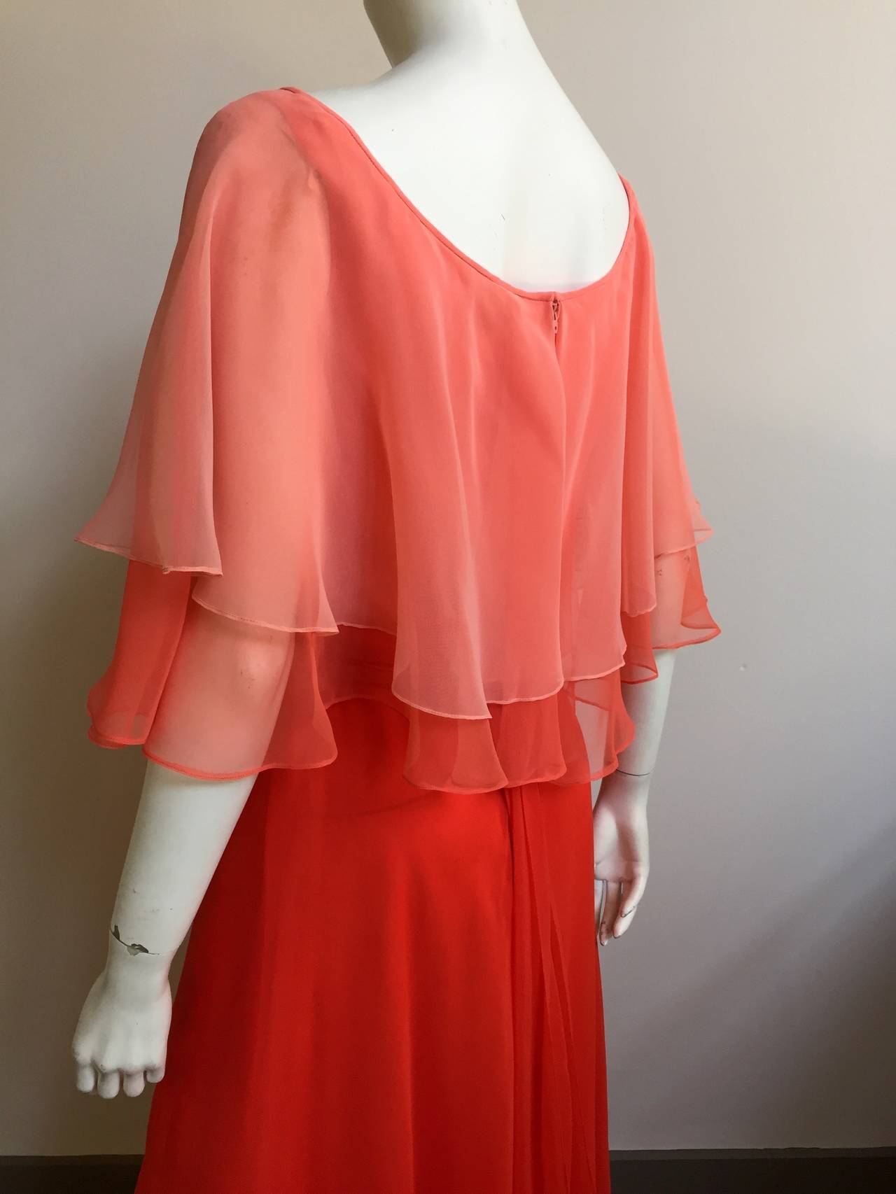 Women's Mollie Parnis 70s Silk Chiffon Gown Size 6. For Sale