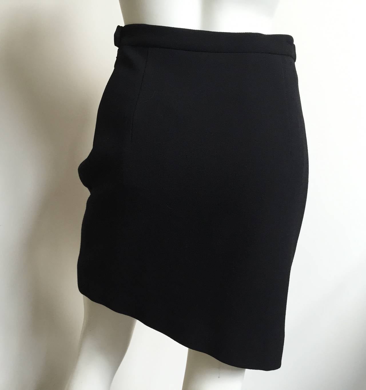 Moschino Black Wool Short Skirt Size 6. In Good Condition In Atlanta, GA