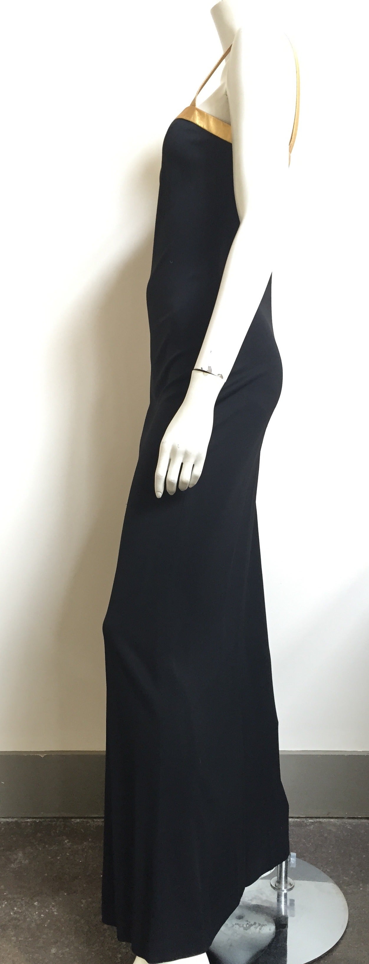 Ralph Lauren Black Gown Size 6. In Excellent Condition In Atlanta, GA