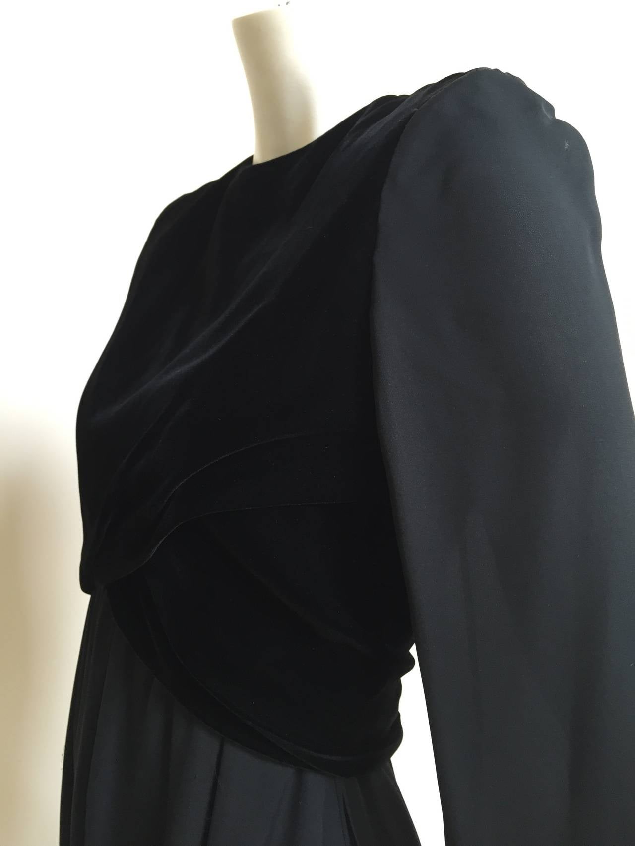 Bill Blass for Saks 1980s Black Chiffon & Velvet Evening Dress Size 4/6. For Sale 4