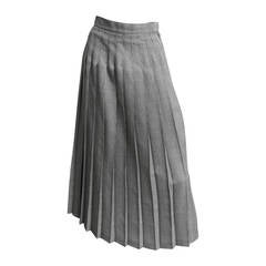 Dior 1980s Wool Long Houndstooth Pleated Skirt Size 4.