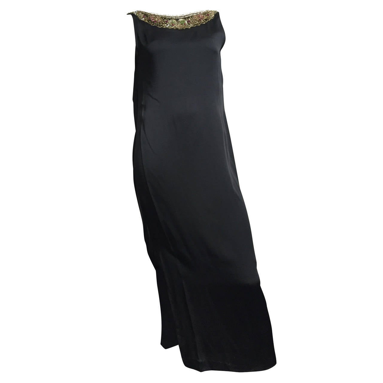 Oscar de la Renta Black Gown Size 8. For Sale