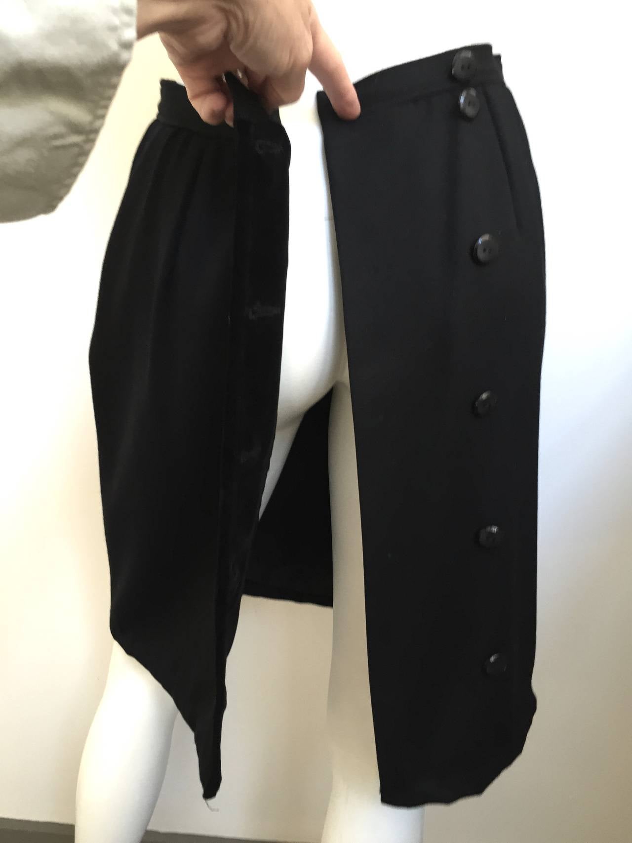 Valentino 1980s Black Wool Wrap Skirt With Pockets Size 4. For Sale 3