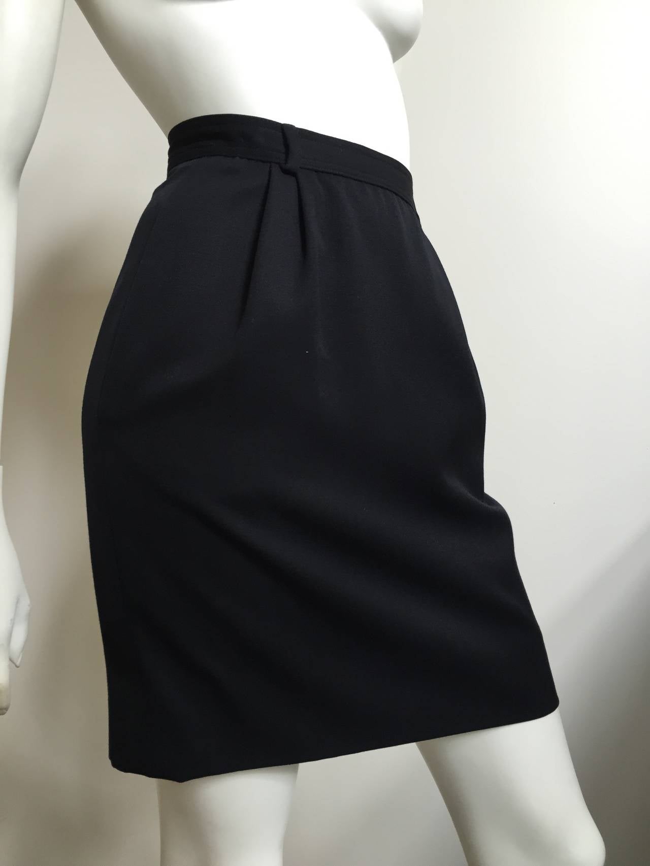 Valentino 80s Black Wool Skirt With Pockets Size 6. 4