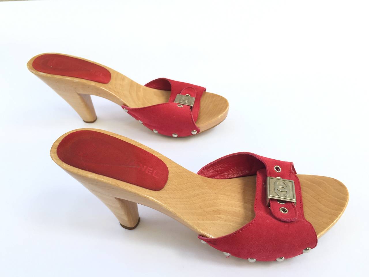 Chanel red suede wooden heels size 38. For Sale at 1stDibs