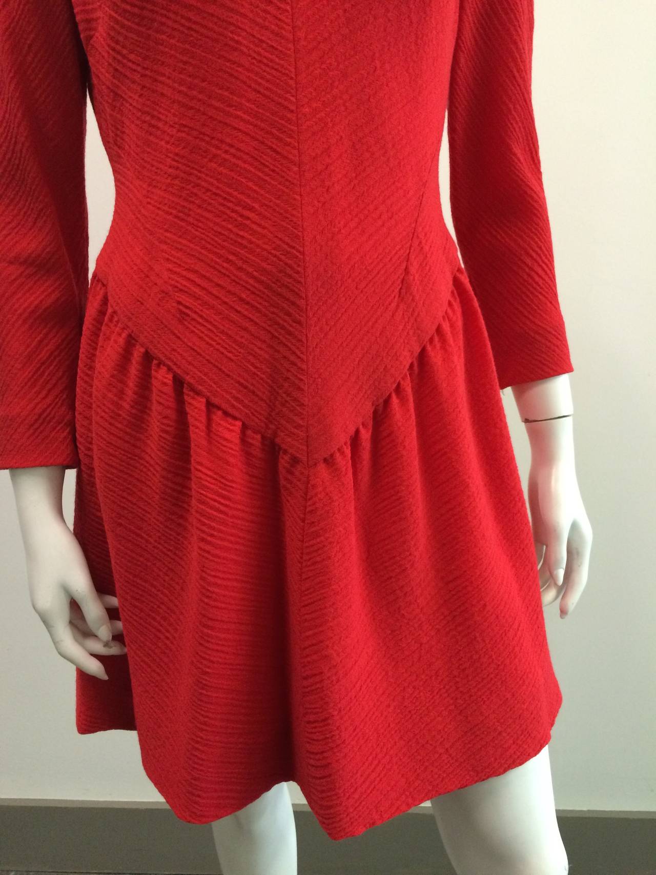 Women's Pauline Trigere for Bergdorf Goodman 1980s Red Wool Dress Size 6. For Sale