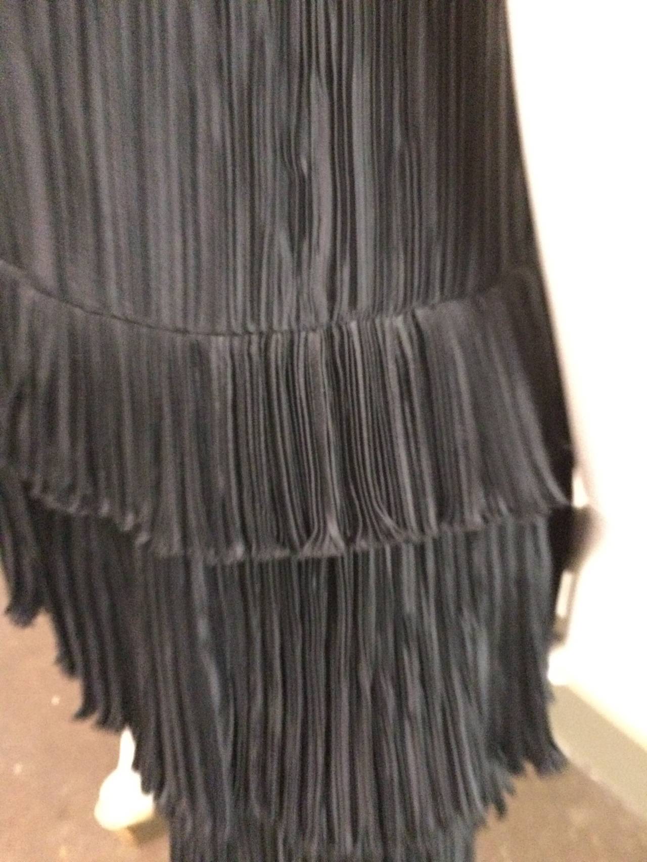 Mary McFadden 1980s Pleated Black Evening Cocktail Dress Size 4. For Sale 3