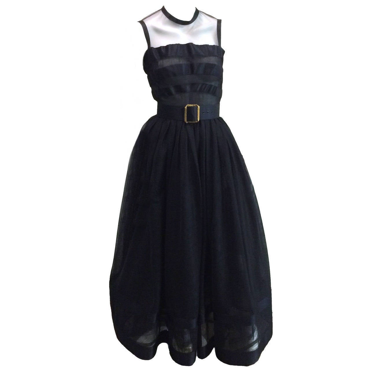 Chanel 1985 silk and tulle ball gown size 0. For Sale