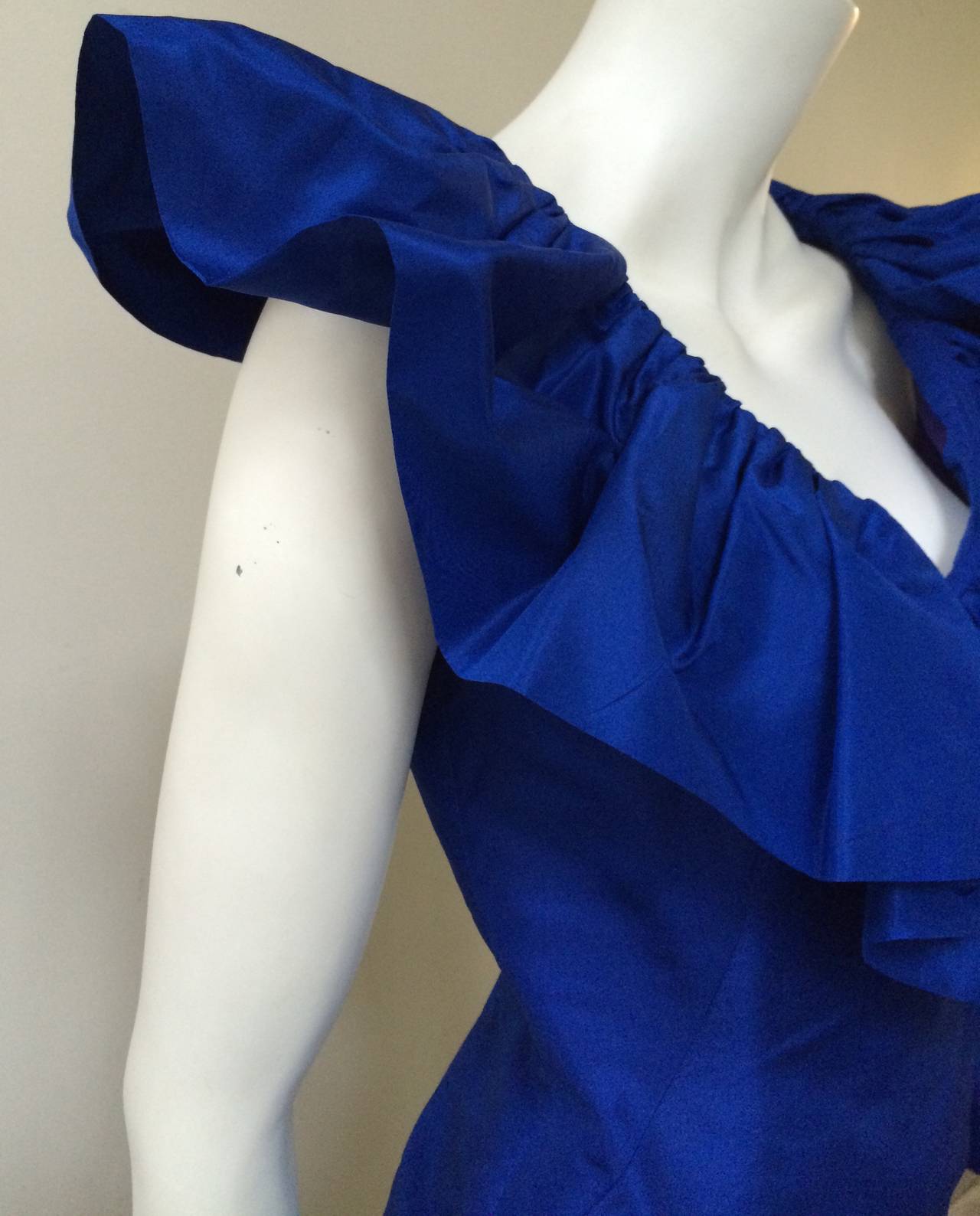 Women's Mignon for Neiman Marcus 80s ruffled & layered taffeta v-neck gown size 6. For Sale