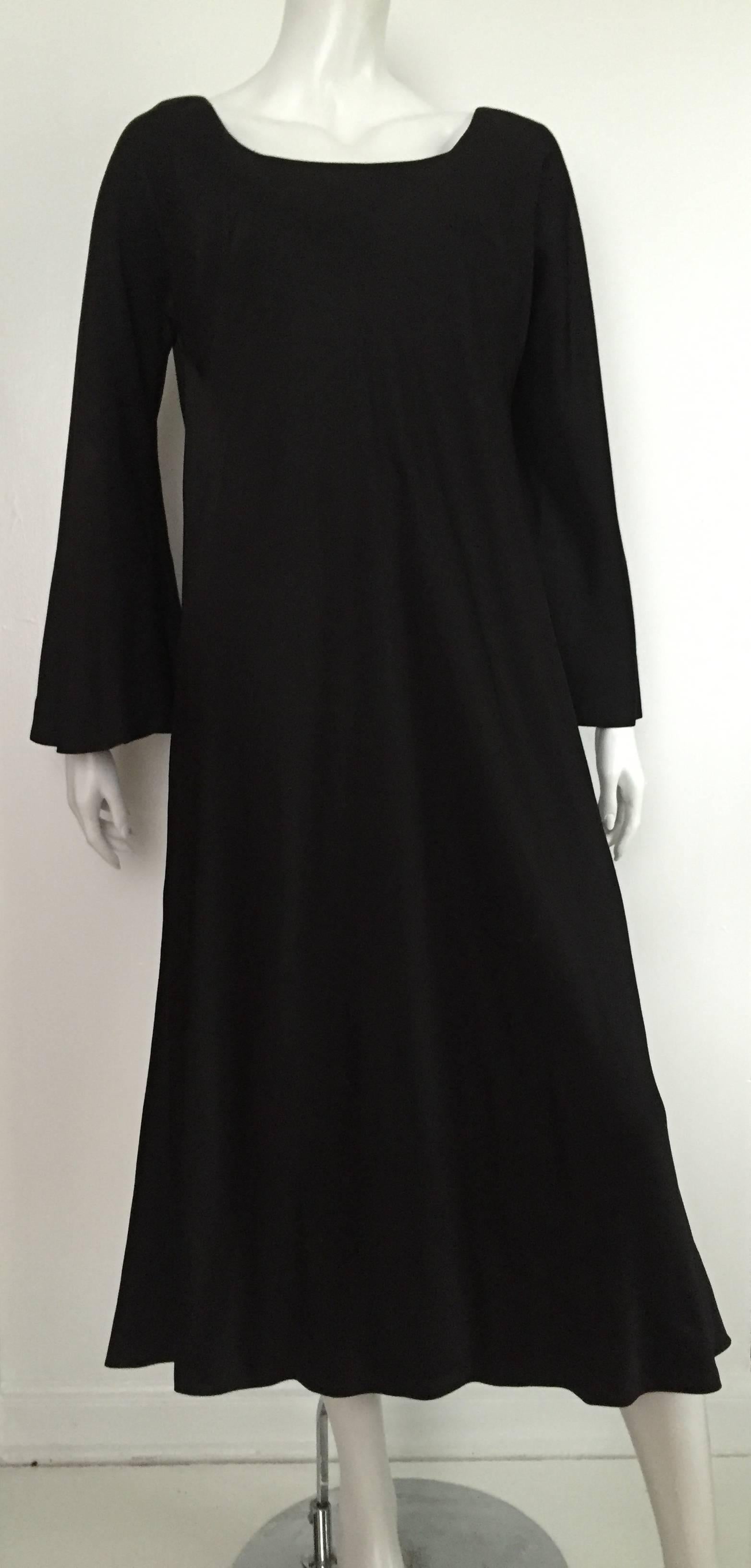 Pauline Trigere 80s black evening dress size 12 / 14. For Sale 3