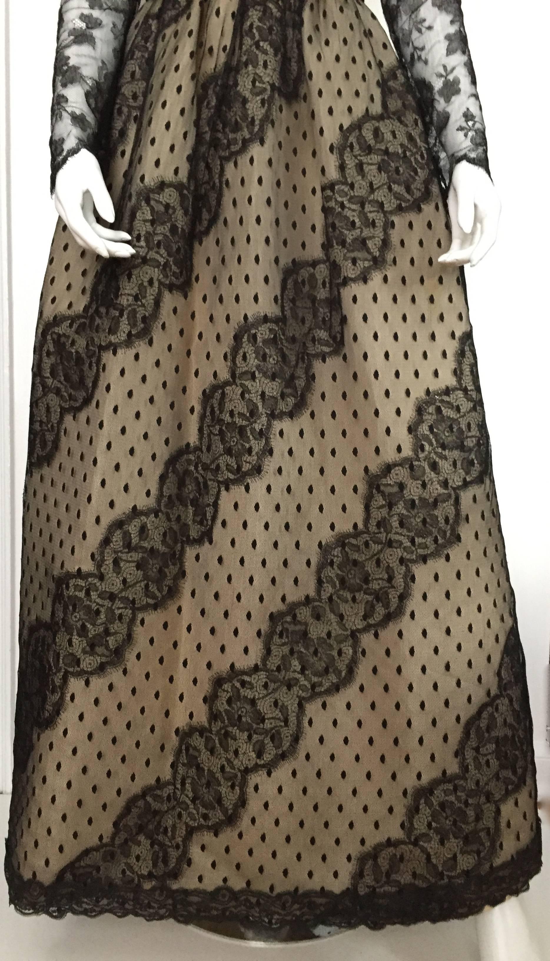 Bill Blass for Saks 1970s Black Lace and Ivory Silk Taffeta Gown Size 4. In Excellent Condition For Sale In Atlanta, GA
