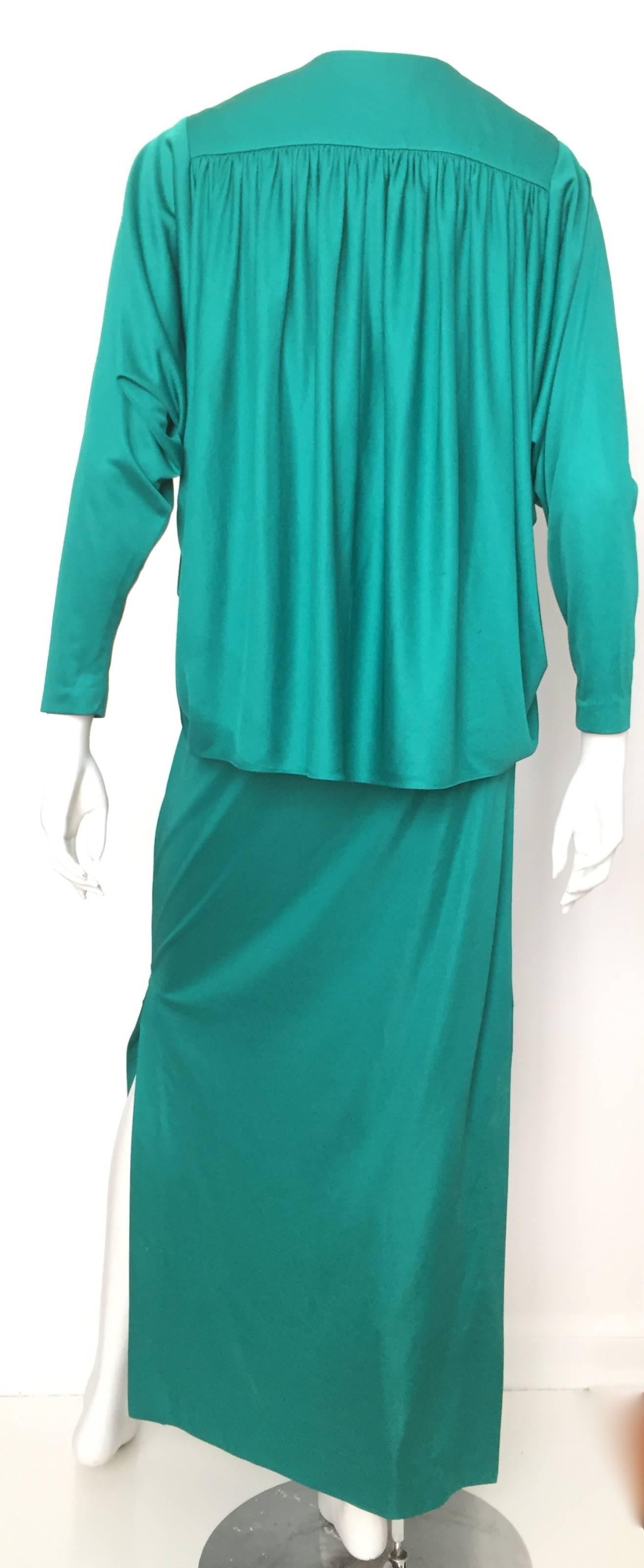 I.Magnin 1970s Maxi Green Dress with Dolman Sleeve with Jacket Size 4.  In Good Condition In Atlanta, GA