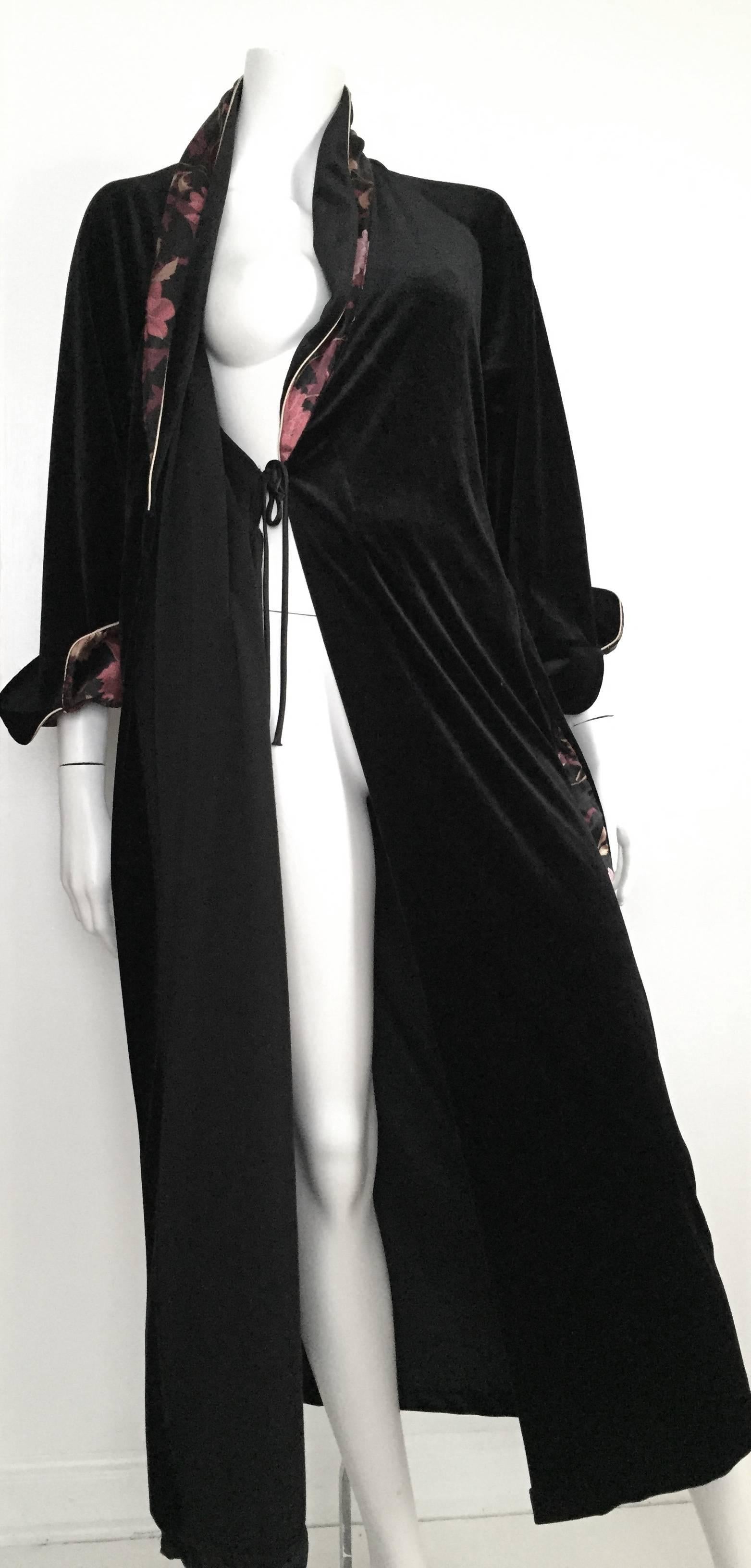 Halston 80s Black Robe Size Medium. 1