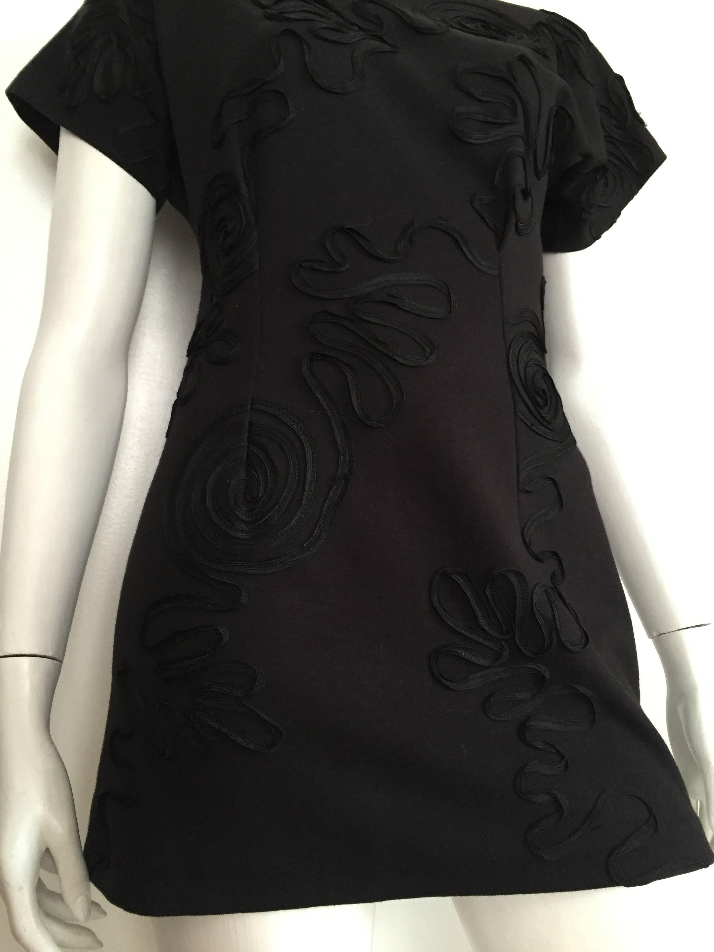 Leo Narducci Cotton Black Mini Dress, Size 4  In Good Condition For Sale In Atlanta, GA