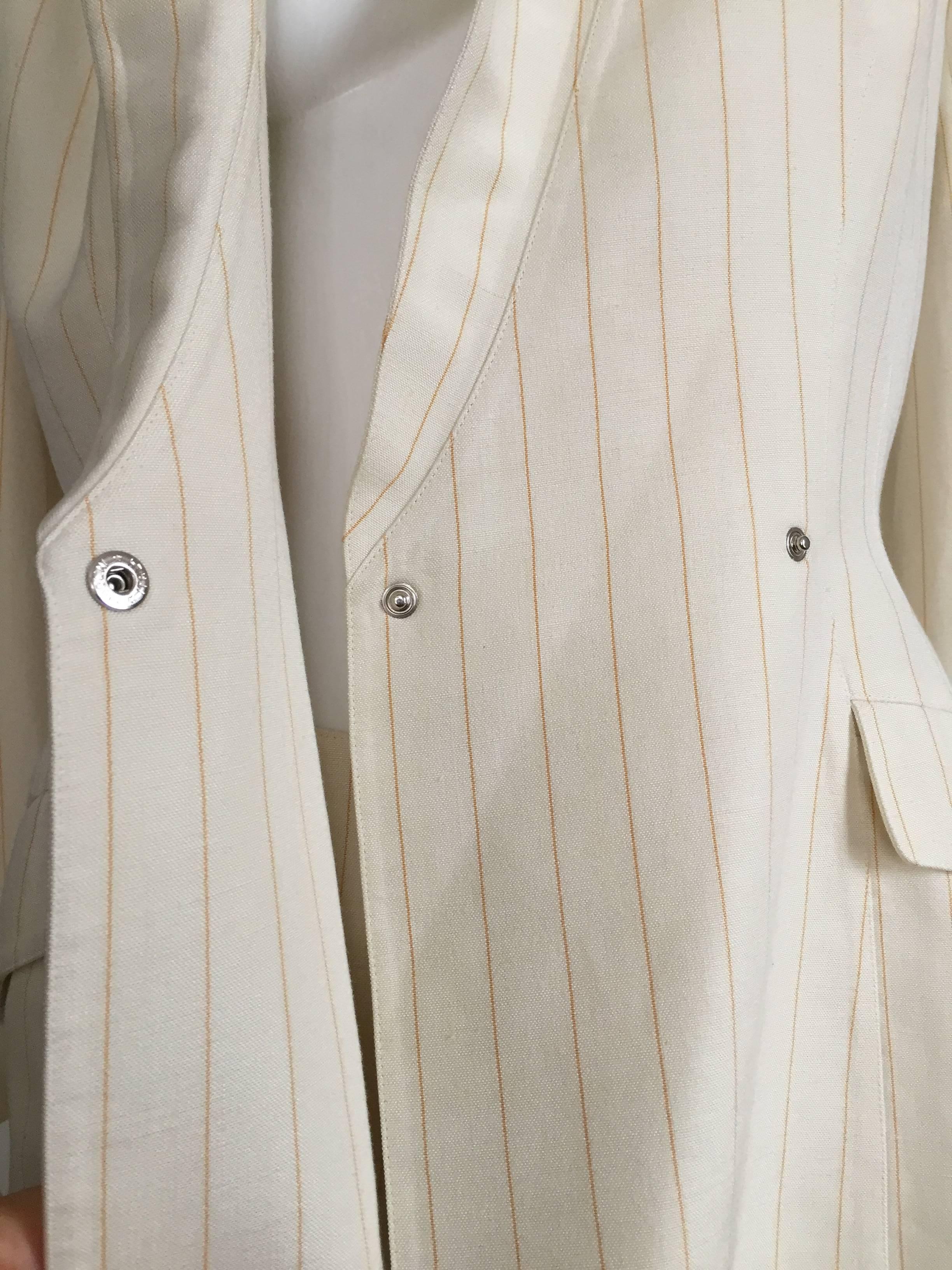 Thierry Mugler Striped Cream Linen Suit, Size 6  In Good Condition In Atlanta, GA