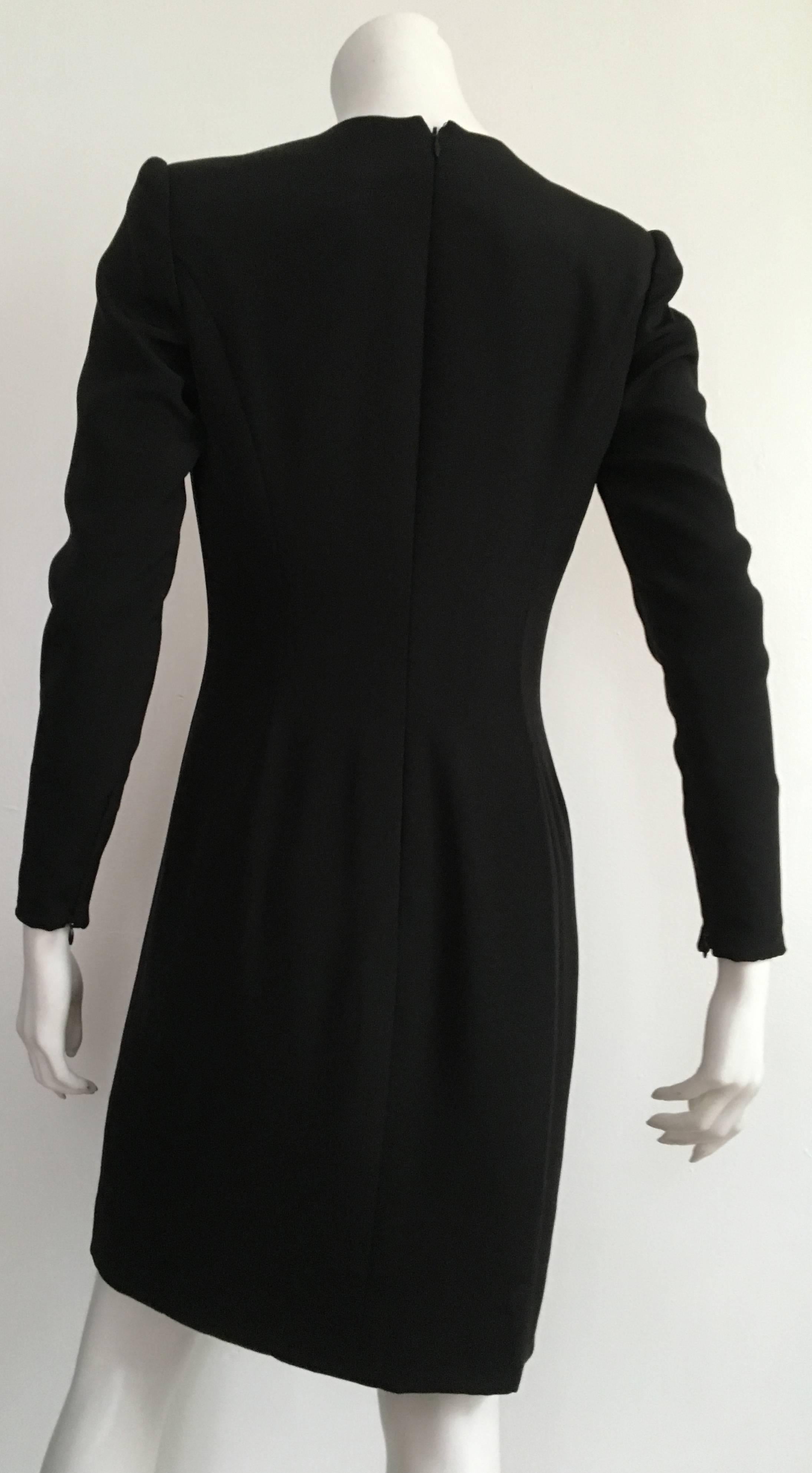 Carolina Herrera 1990s Black Silk Sheath Dress Size 6. In Good Condition For Sale In Atlanta, GA